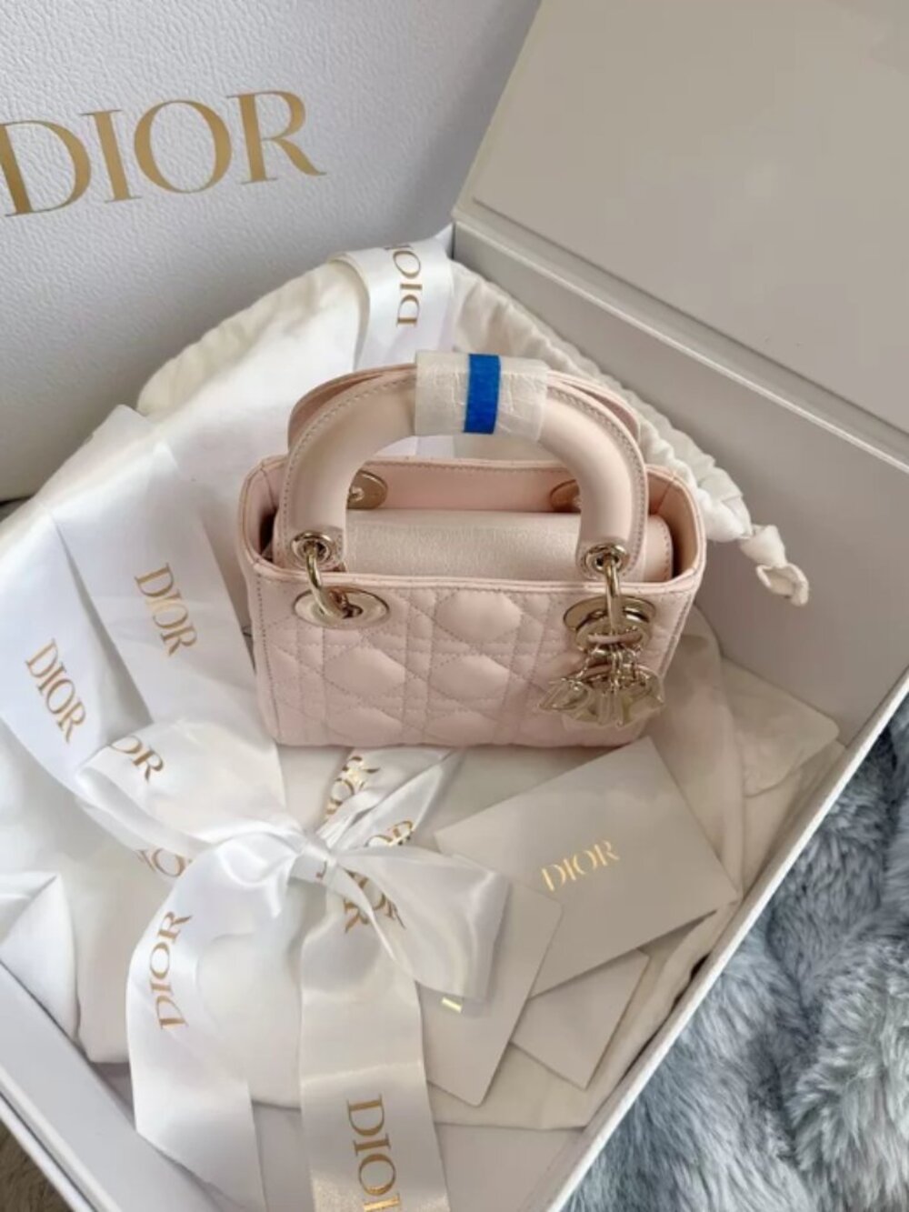 Lady Dior Small Bag - Picture 4 of 7